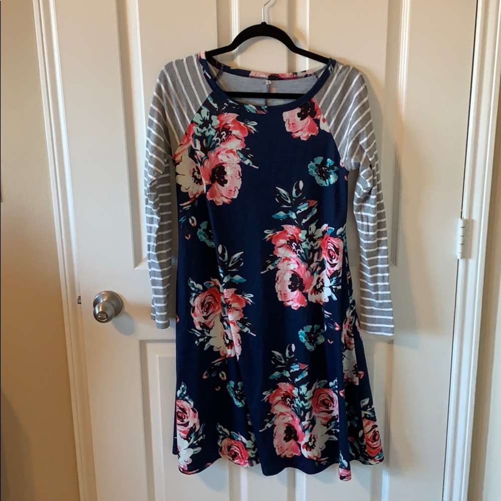 Floral T-shirt dress
